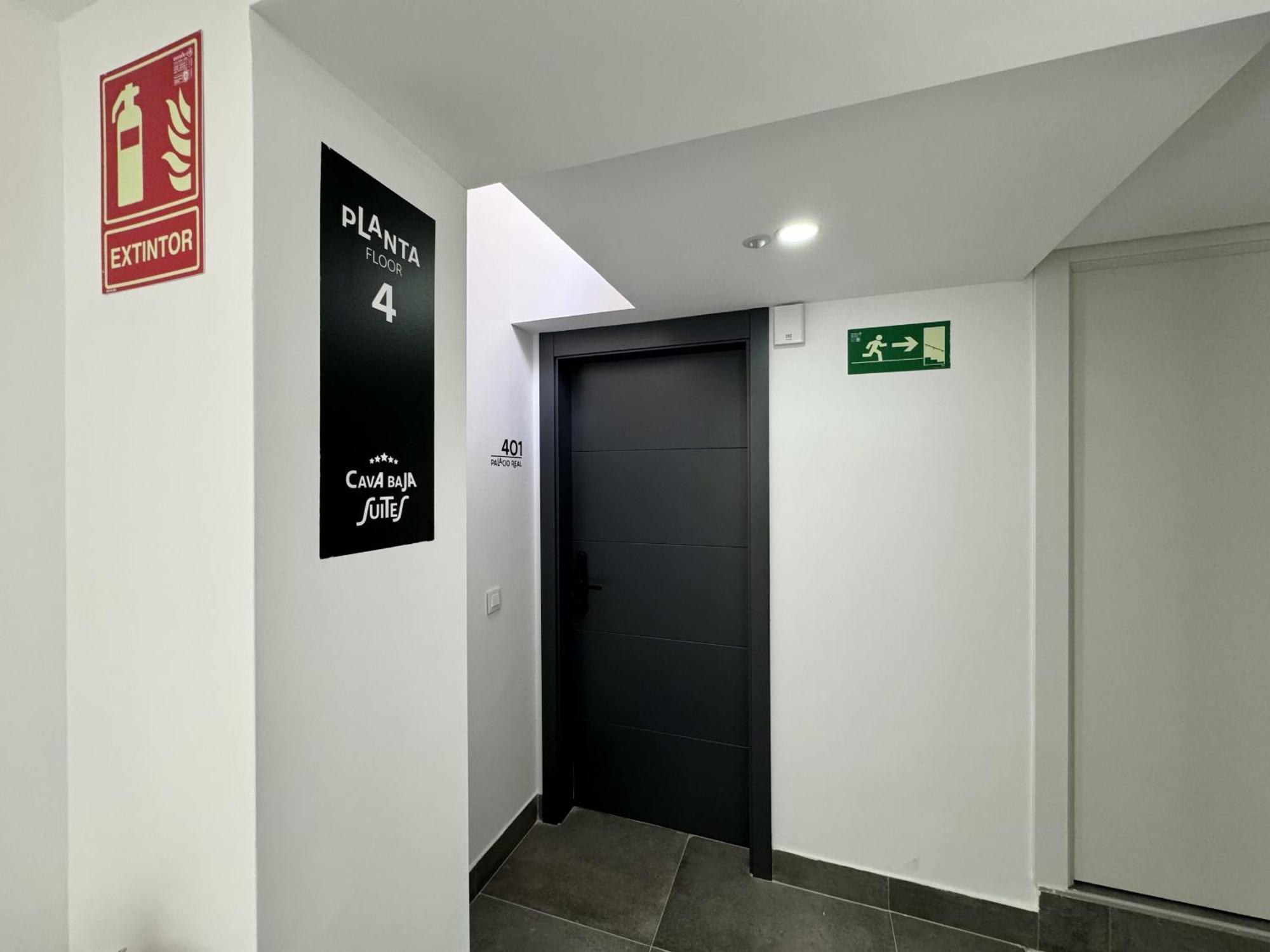 Cavabajasuites Madrid Exterior photo